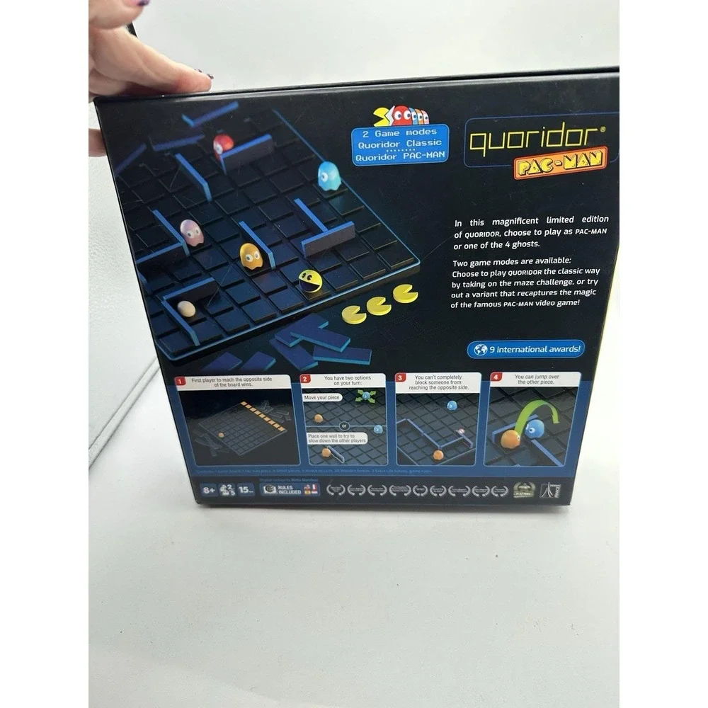 Gigamic Hachette Quoridor Pac-Man Strategy Maze Board Game Complete Family Fun